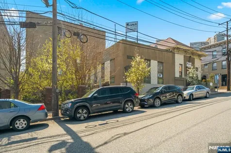 24-32 Dempsey Avenue Edgewater NJ 07020