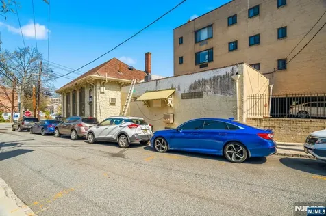 24-32 Dempsey Avenue Edgewater NJ 07020