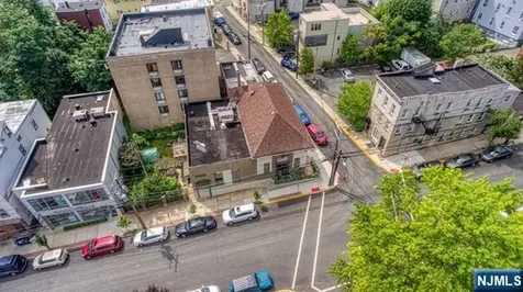 24-32 Dempsey Avenue Edgewater NJ 07020