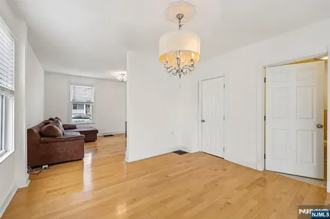 365 Highland Street Englewood NJ 07631