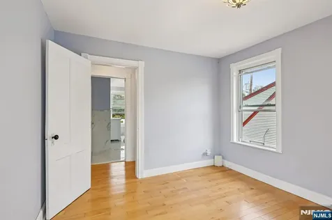 365 Highland Street Englewood NJ 07631