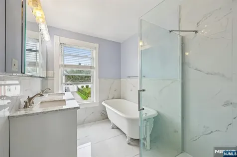 365 Highland Street Englewood NJ 07631