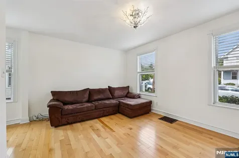 365 Highland Street Englewood NJ 07631