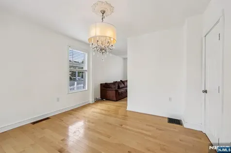 365 Highland Street Englewood NJ 07631