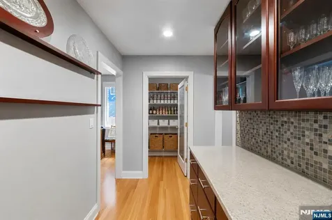 290 Dunkerhook Road Paramus NJ 07652