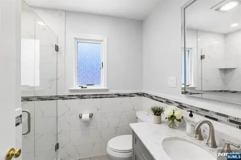 290 Dunkerhook Road Paramus NJ 07652