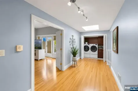 290 Dunkerhook Road Paramus NJ 07652