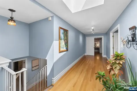 290 Dunkerhook Road Paramus NJ 07652