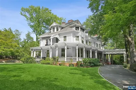 40 Highland Avenue Millburn NJ 07078