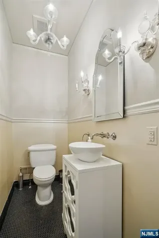 40 Highland Avenue Millburn NJ 07078