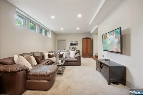 40 Highland Avenue Millburn NJ 07078