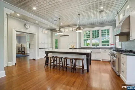 40 Highland Avenue Millburn NJ 07078