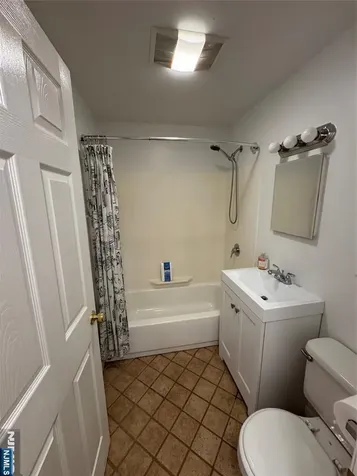 698 Undercliff Avenue Edgewater NJ 07020