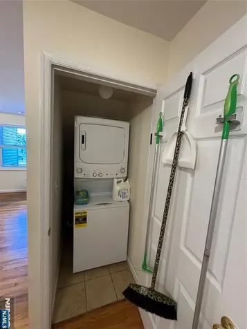 698 Undercliff Avenue Edgewater NJ 07020