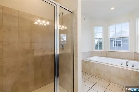 4 Jasmine Lane Garfield NJ 07026