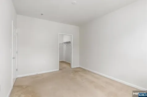 4 Jasmine Lane Garfield NJ 07026