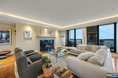900 Palisade Avenue Fort Lee NJ 07024