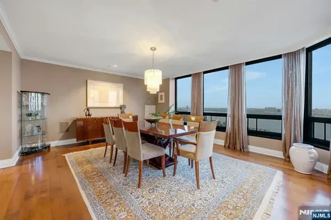 900 Palisade Avenue Fort Lee NJ 07024