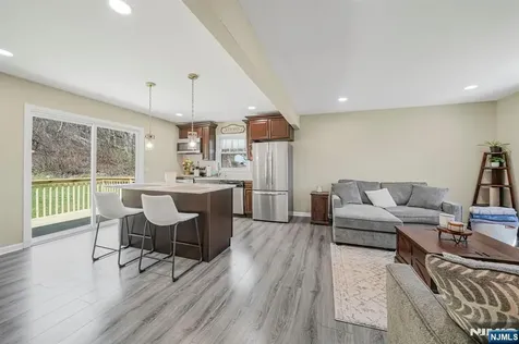 35 Zinnia Drive Vernon NJ 07418