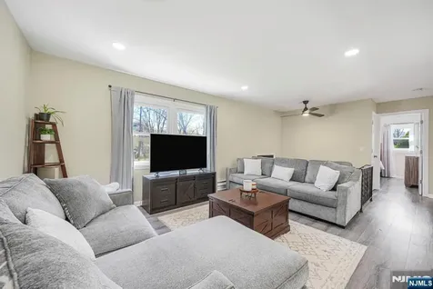35 Zinnia Drive Vernon NJ 07418