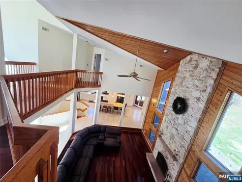4 Valenza Lane Blauvelt NY 10913