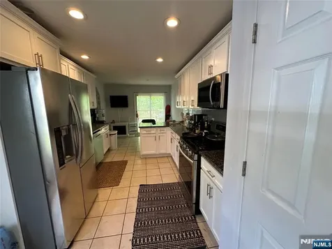 410 Burlington Road Paramus NJ 07652