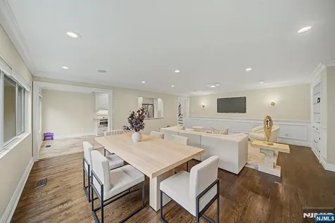 3 Daniel Drive Englewood NJ 07631
