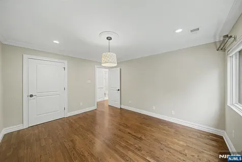 3 Daniel Drive Englewood NJ 07631