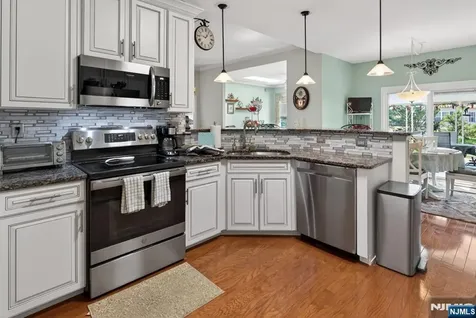 11 Tuscana Court Manchester NJ 08759