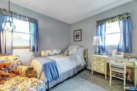52 Otoole Street Westwood NJ 07675
