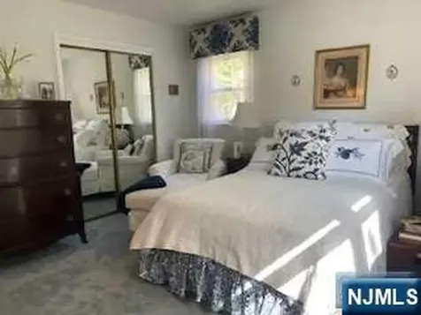 52 Otoole Street Westwood NJ 07675