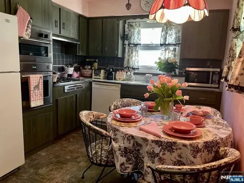 52 Otoole Street Westwood NJ 07675