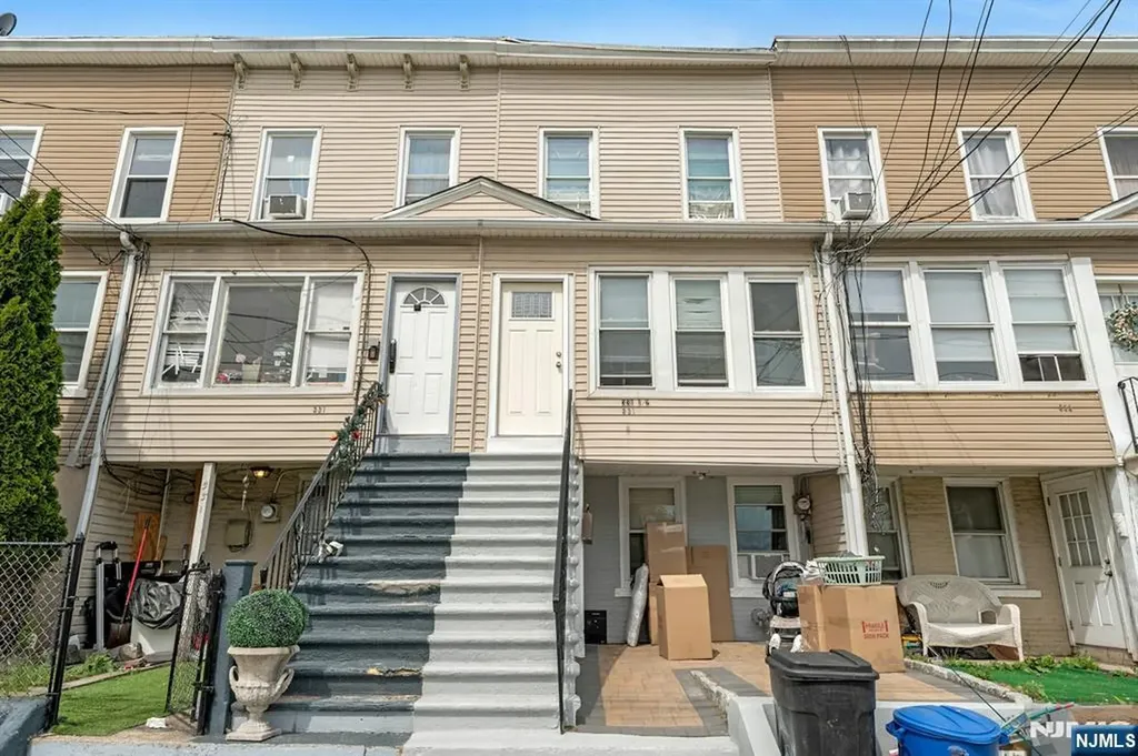 331 1/2 Forest Street Kearny NJ 07032
