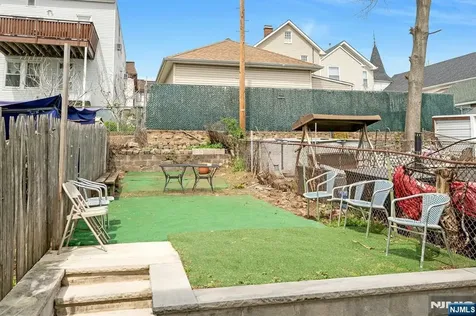 331 1/2 Forest Street Kearny NJ 07032