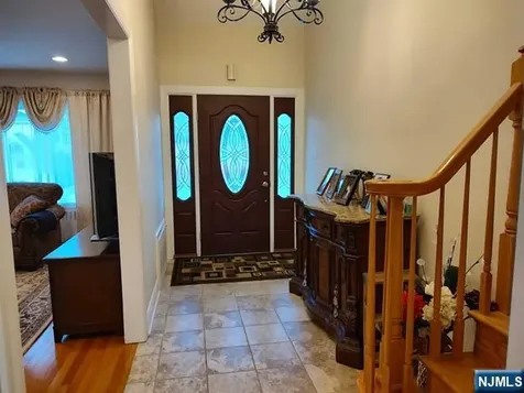 190 Martha Avenue Elmwood Park NJ 07407