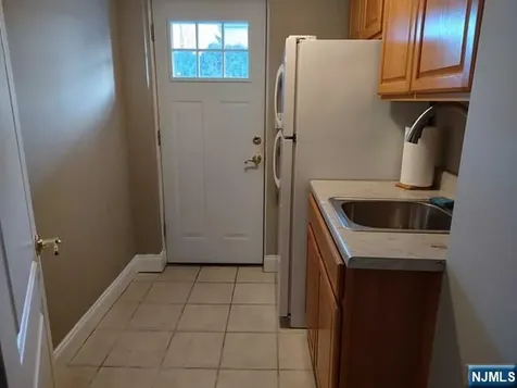 190 Martha Avenue Elmwood Park NJ 07407
