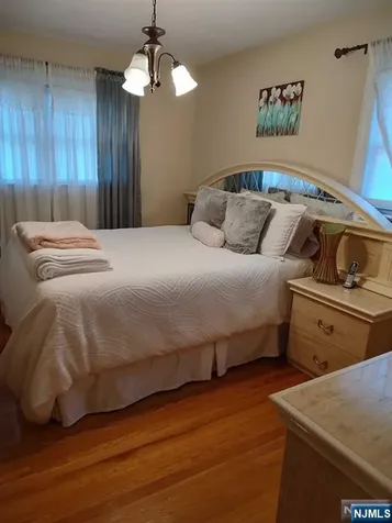 190 Martha Avenue Elmwood Park NJ 07407