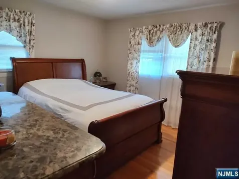 190 Martha Avenue Elmwood Park NJ 07407