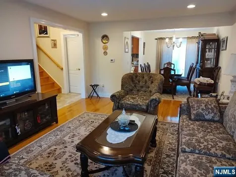 190 Martha Avenue Elmwood Park NJ 07407