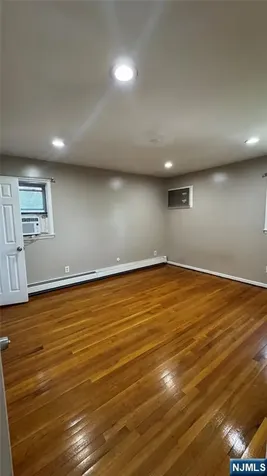 85 Eastern Way Rutherford NJ 07070