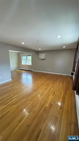 85 Eastern Way Rutherford NJ 07070