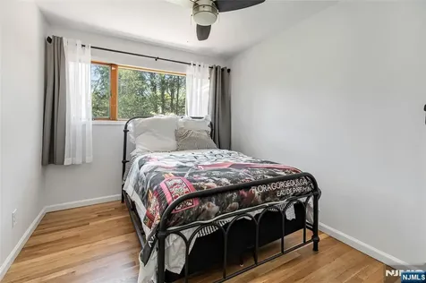 595 Echo Glen Avenue River Vale NJ 07675