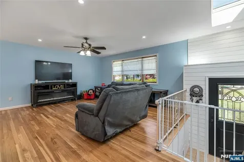 595 Echo Glen Avenue River Vale NJ 07675