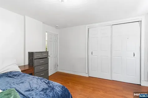 65 Cambridge Street East Orange NJ 07018