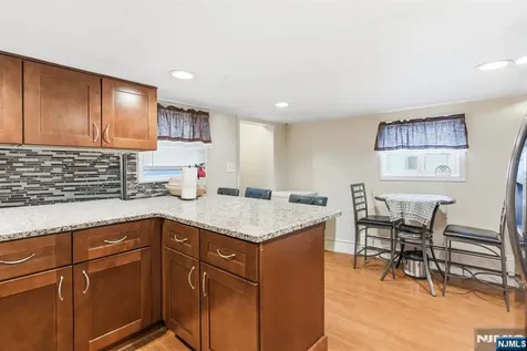 65 Cambridge Street East Orange NJ 07018