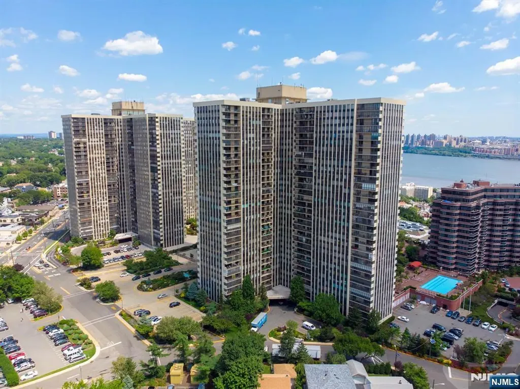 200 Winston Drive Cliffside Park NJ 07010