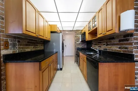 200 Winston Drive Cliffside Park NJ 07010
