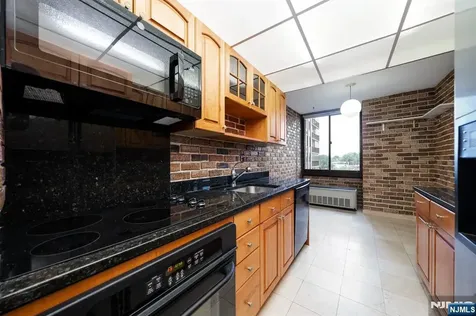 200 Winston Drive Cliffside Park NJ 07010