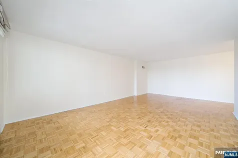 200 Winston Drive Cliffside Park NJ 07010