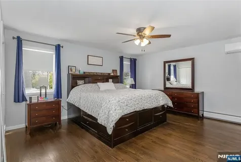 4 Lorelei Terrace Lodi NJ 07644